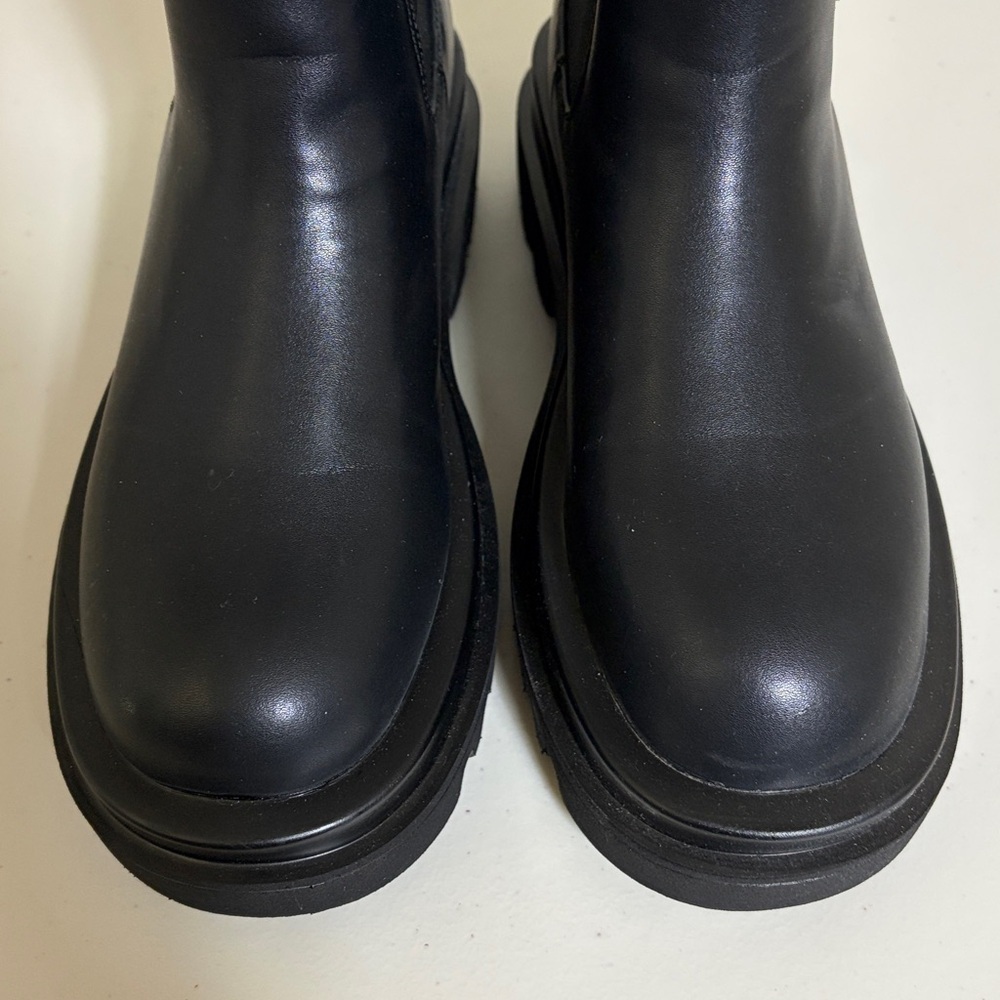 Women's Black Vegan Leather Boots NWOT - Picture 3 of 6